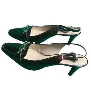Bandolino Size 8.5 Slingback Heel Burgundy Leather M Width -Gold Accent Chain